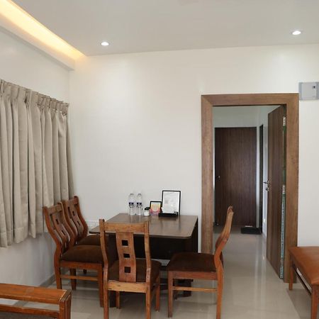 Belle-Vue Holiday Homes - 1Bhk Apartments พันช์กานี ภายนอก รูปภาพ