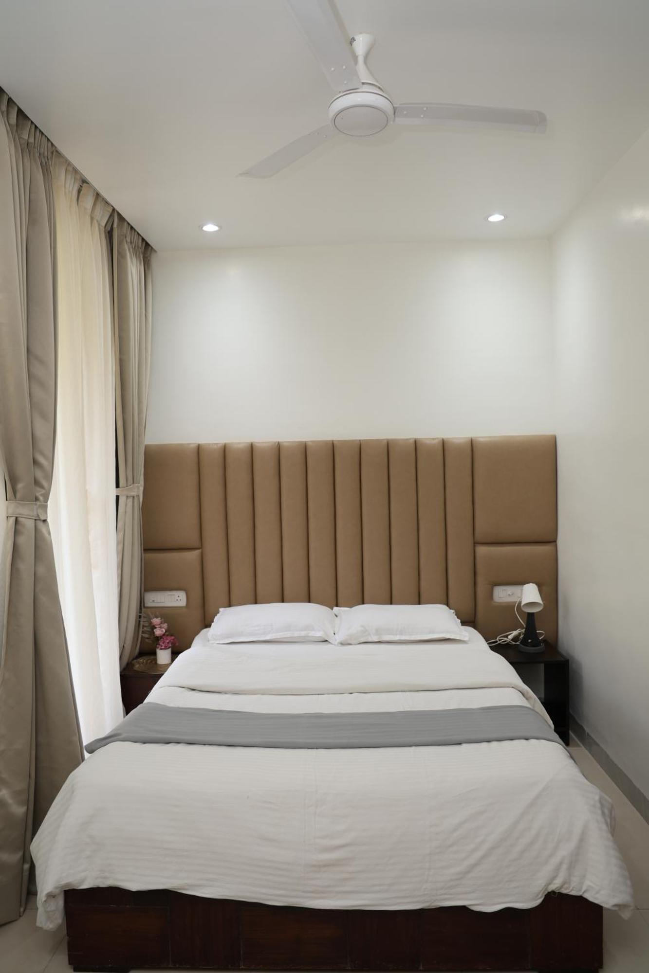 Belle-Vue Holiday Homes - 1Bhk Apartments พันช์กานี ภายนอก รูปภาพ