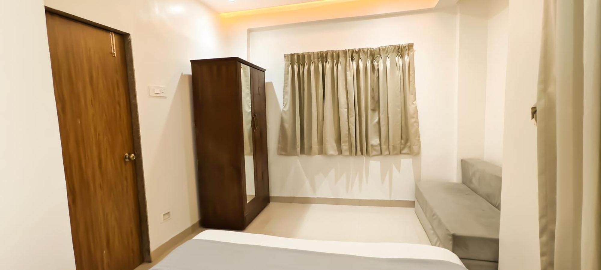 Belle-Vue Holiday Homes - 1Bhk Apartments พันช์กานี ภายนอก รูปภาพ