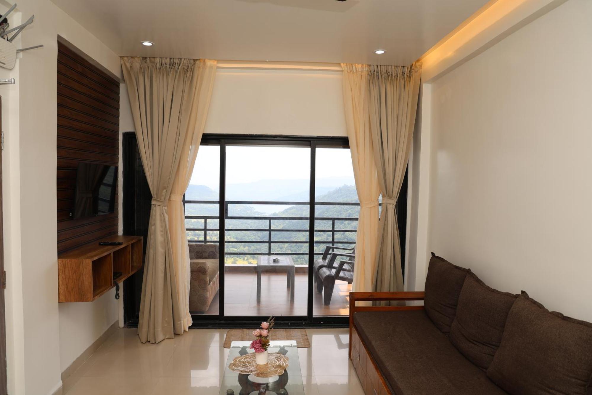 Belle-Vue Holiday Homes - 1Bhk Apartments พันช์กานี ภายนอก รูปภาพ