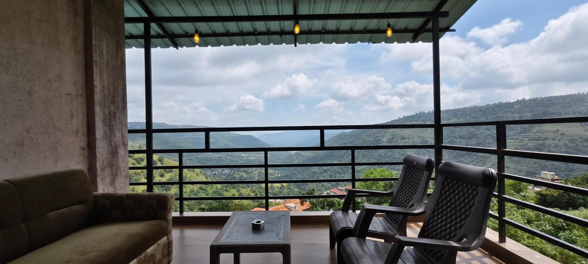 Belle-Vue Holiday Homes - 1Bhk Apartments พันช์กานี ภายนอก รูปภาพ