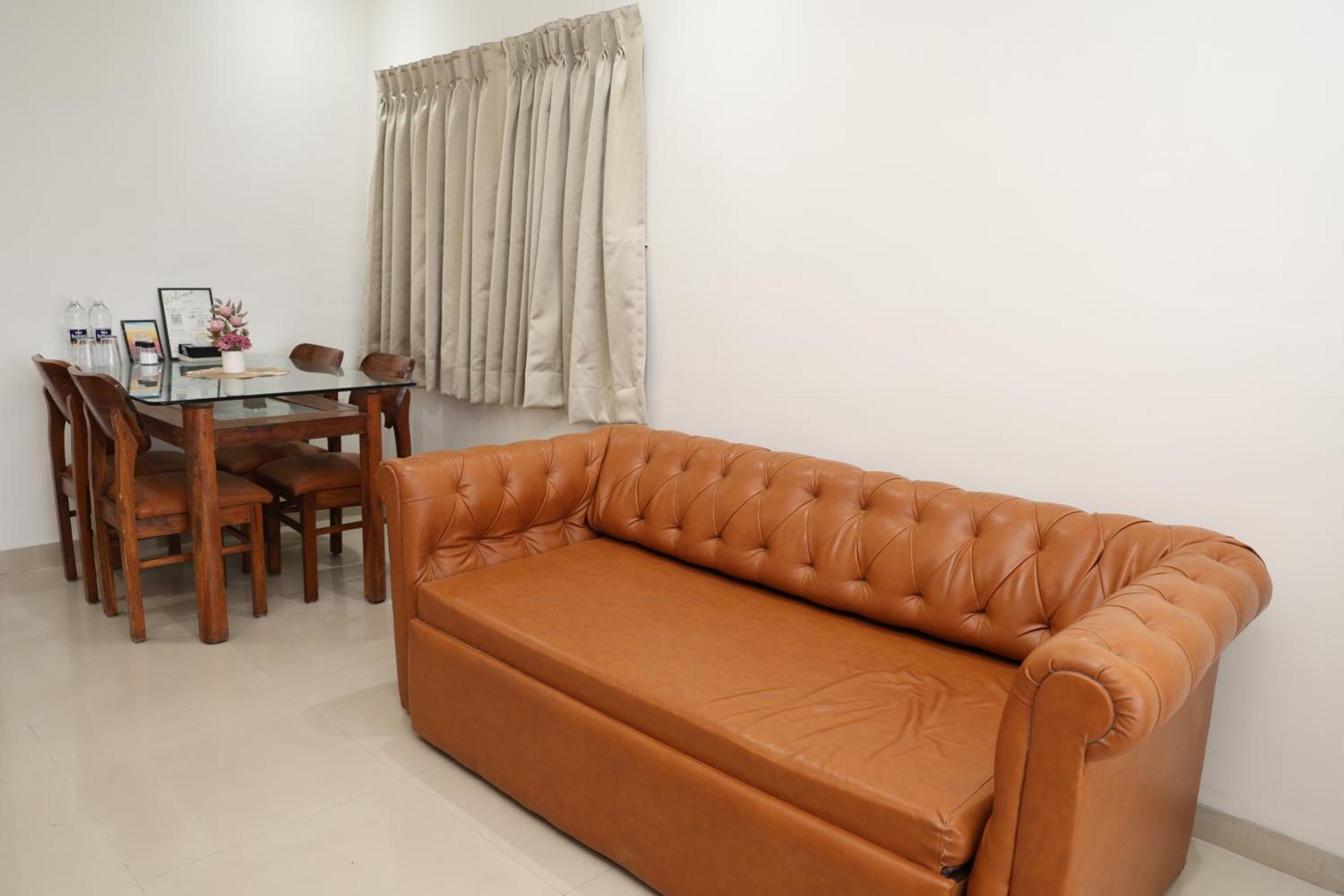 Belle-Vue Holiday Homes - 1Bhk Apartments พันช์กานี ภายนอก รูปภาพ