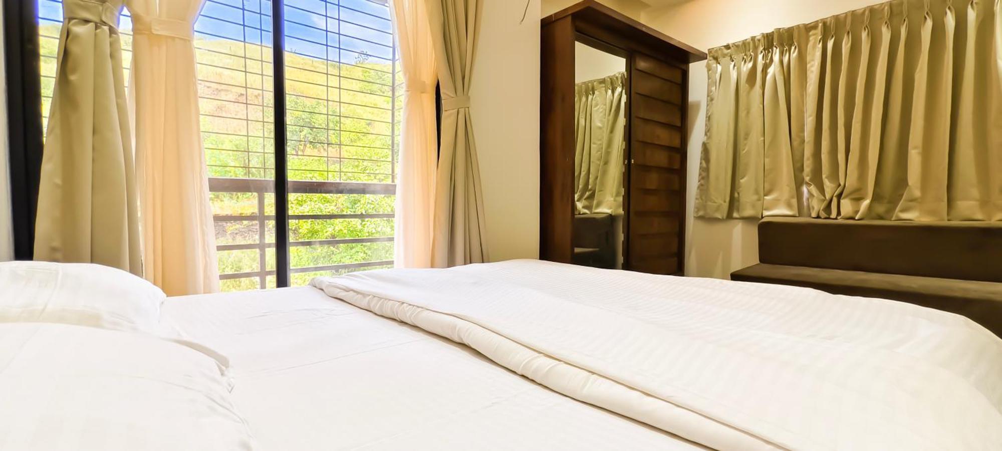 Belle-Vue Holiday Homes - 1Bhk Apartments พันช์กานี ภายนอก รูปภาพ