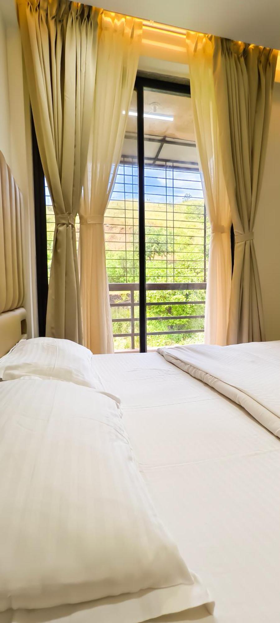 Belle-Vue Holiday Homes - 1Bhk Apartments พันช์กานี ภายนอก รูปภาพ